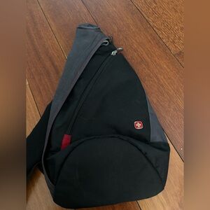 SwissGear Black and Gray Belt Bag